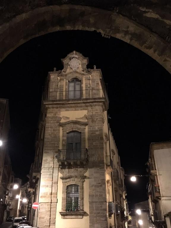 Palazzo Sant'Elia Hotel Caltagirone Luaran gambar